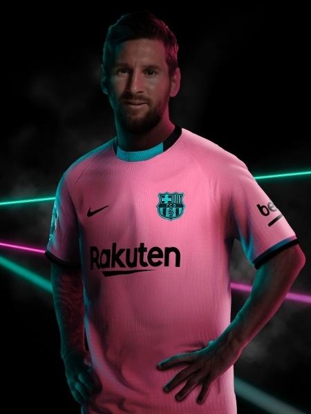 Messi com o novo terceiro uniforme do Barcelona - Divulgação/Barcelona F.C.