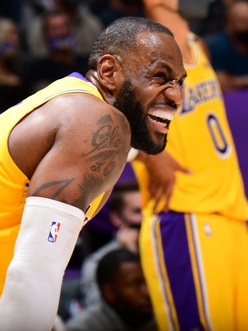 Saiba mais sobre a vida de LeBron James – astro do basquete – Blog