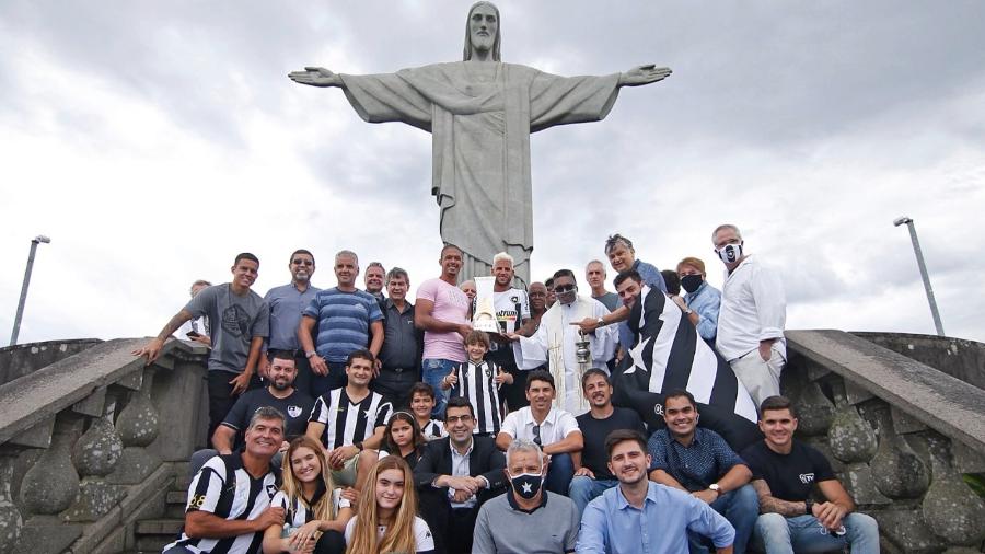 Marcaram presença no evento dirigentes, jogadores e integrantes da comissão técnica da equipe carioca - Reprodução/Twitter