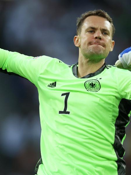 Apesar de pouco acionado, Neuer tornou-se um dos destaques da Alemanha na partida contra a Itália - Alex Grimm/Getty Images