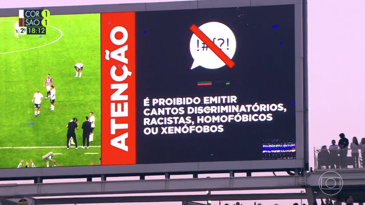 Telão na Neo Química Arena avisa a proibição de gritos homofóbicos no clássico entre Corinthians x São Paulo - Reprodução/TV Globo - Reprodução/TV Globo
