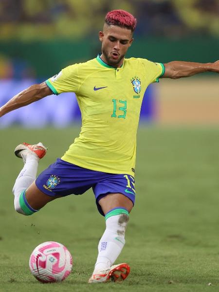 Yan Couto estreou pela seleção brasileira contra a Venezuela