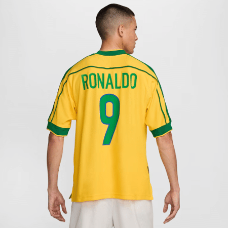 Relançamento da camisa 9 de Ronaldo utilizada pela seleção brasileira em 1998