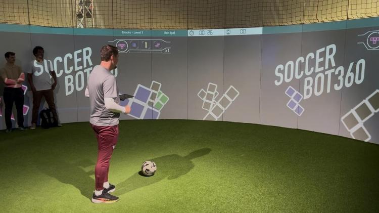 SoccerBot 360 - RB Leipzig SoccerBot 360 - RB Leipzig