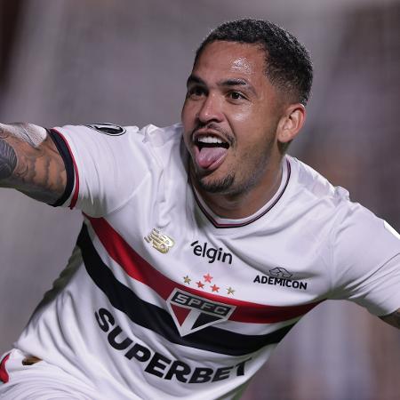 Luciano, do São Paulo, comemora gol sobre o Talleres em duelo da Libertadores Luciano, do São Paulo, comemora gol sobre o Talleres em duelo da Libertadores