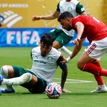 Gustavo Gómez, do Palmeiras, em ação no jogo contra o Al Ahly, pelo Mundial Gustavo Gómez, do Palmeiras, em ação no jogo contra o Al Ahly, pelo Mundial