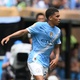 Expulso por brasileiro, jogador do City é suspenso por 3 jogos no Mundial