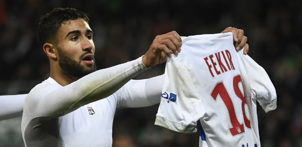 Nabil Fekir saiu de campo com marcas no tornozelo no duelo Lyon x Villarreal  - Philippe Desmazes/AFP
