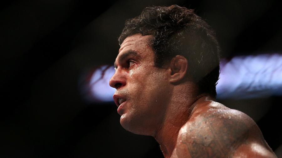 Vítor Belfort, durante a luta contra Jon Jones no UFC 152 - Josh Hedges/Zuffa LLC/Zuffa LLC via Getty Images