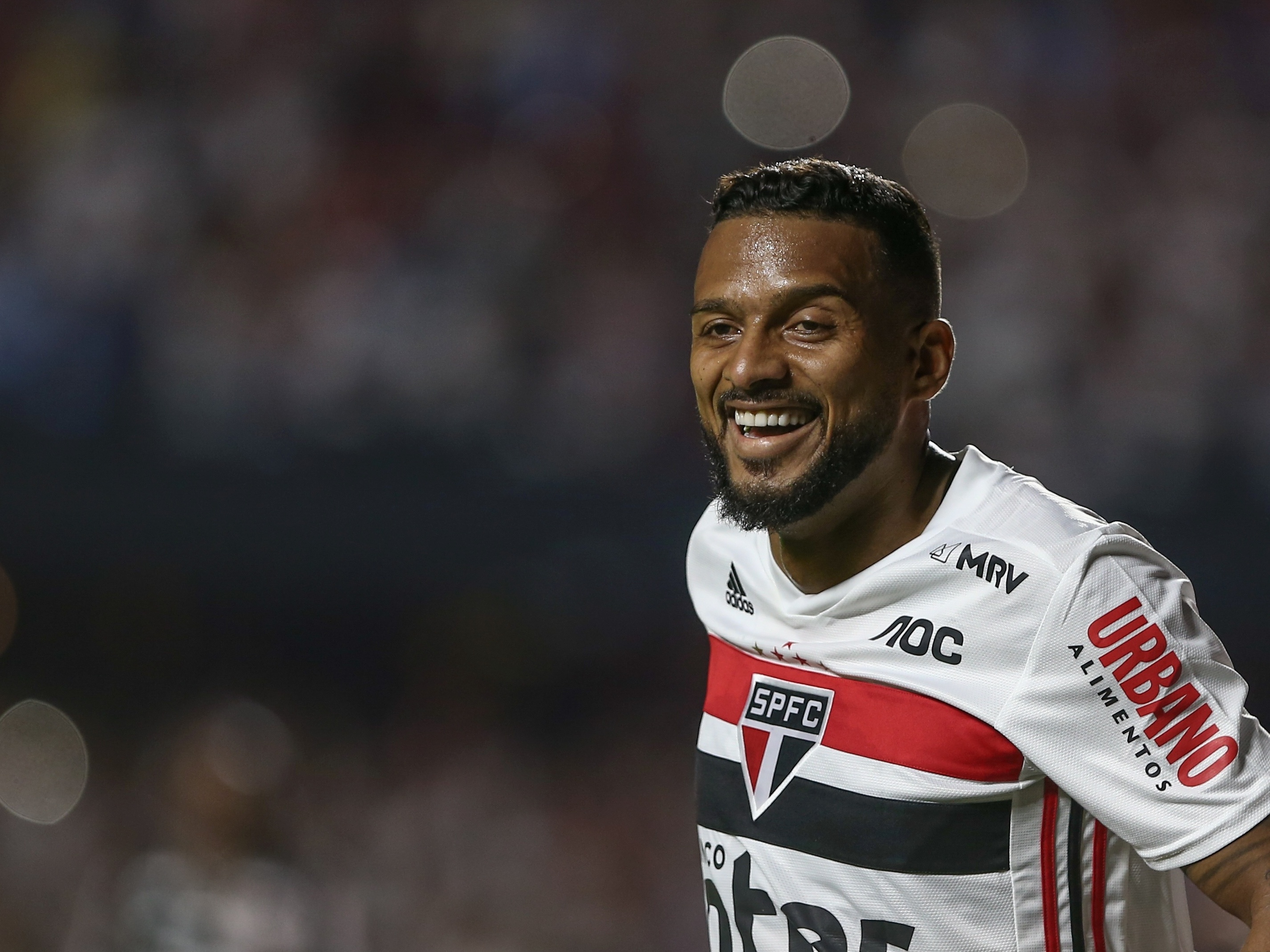 [ENQUETE] Reinaldo ou Welington, quem deve ser o titular da lateral do Tricolor?