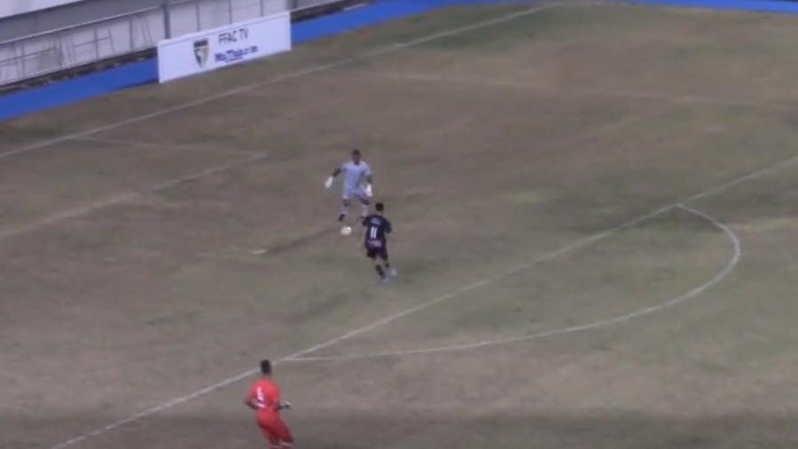 Time do goleiro Bruno joga final no Acre contra equipe da polícia -  11/09/2020 - Esporte - Folha