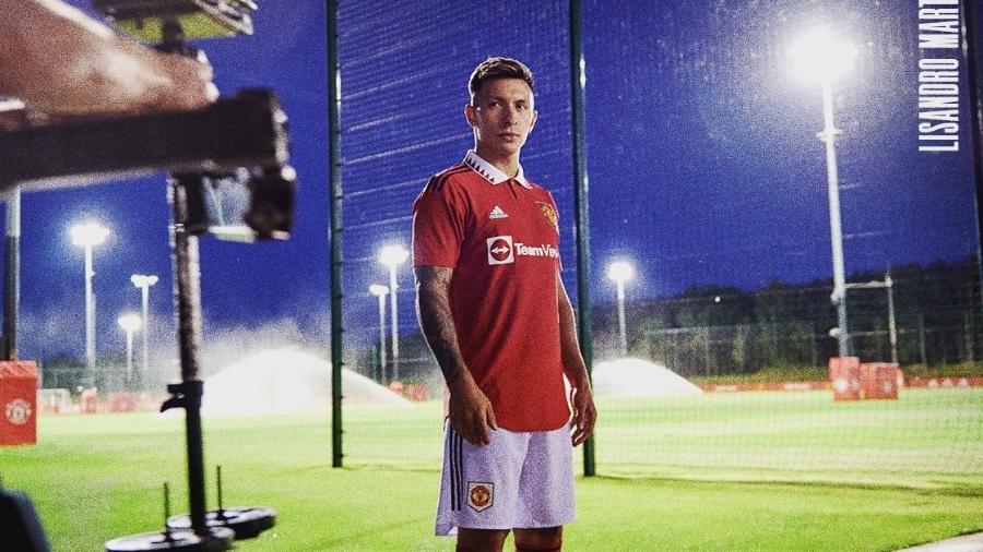 Lisandro Martinez foi anunciado oficialmente como reforço do United - Reprodução/Instagram