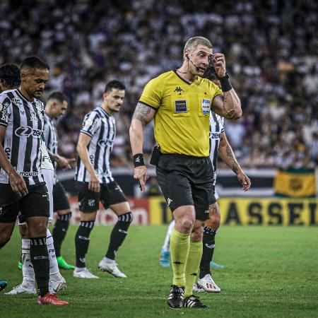 Anderson Daronco, árbitro de Ceará e Palmeiras pelo Brasileirão -  Lucas Emanuel/AGIF