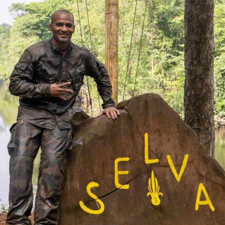 Florent Malouda entrou para a Legião Estrangeira do exército francês