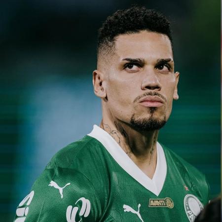 Paulinho, atacante do Palmeiras, notificou o Atlético-MG por dívidas Paulinho, atacante do Palmeiras, notificou o Atlético-MG por dívidas