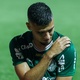 Andreas Pereira sente dores e deixa Palmeiras x Santos ainda no 1&ordm; tempo
