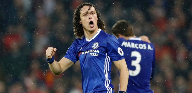 David Luiz esteve em campo pelo Chelsea - Reuters / Carl Recine