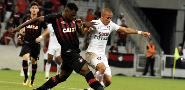 Marcos Júnior em ação durante jogo do Fluminense contra o Atlético-PR - Divulgação/Fluminense