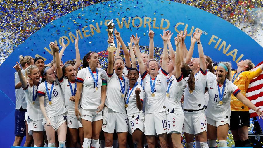 Jogadoras dos Estados Unidos comemoram título da Copa do Mundo feminina - Bernadett Szabo/Reuters