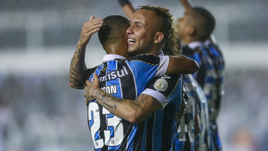 O Grêmio vem embalado e venceu o Santos por 3 a 0 na última rodada, fora de casa - Lucas Uebel/Grêmio FBPA