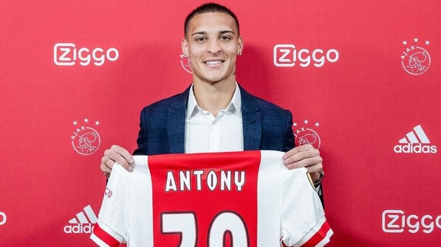 Antony usará a camisa 39 no Ajax - Divulgação/Ajax