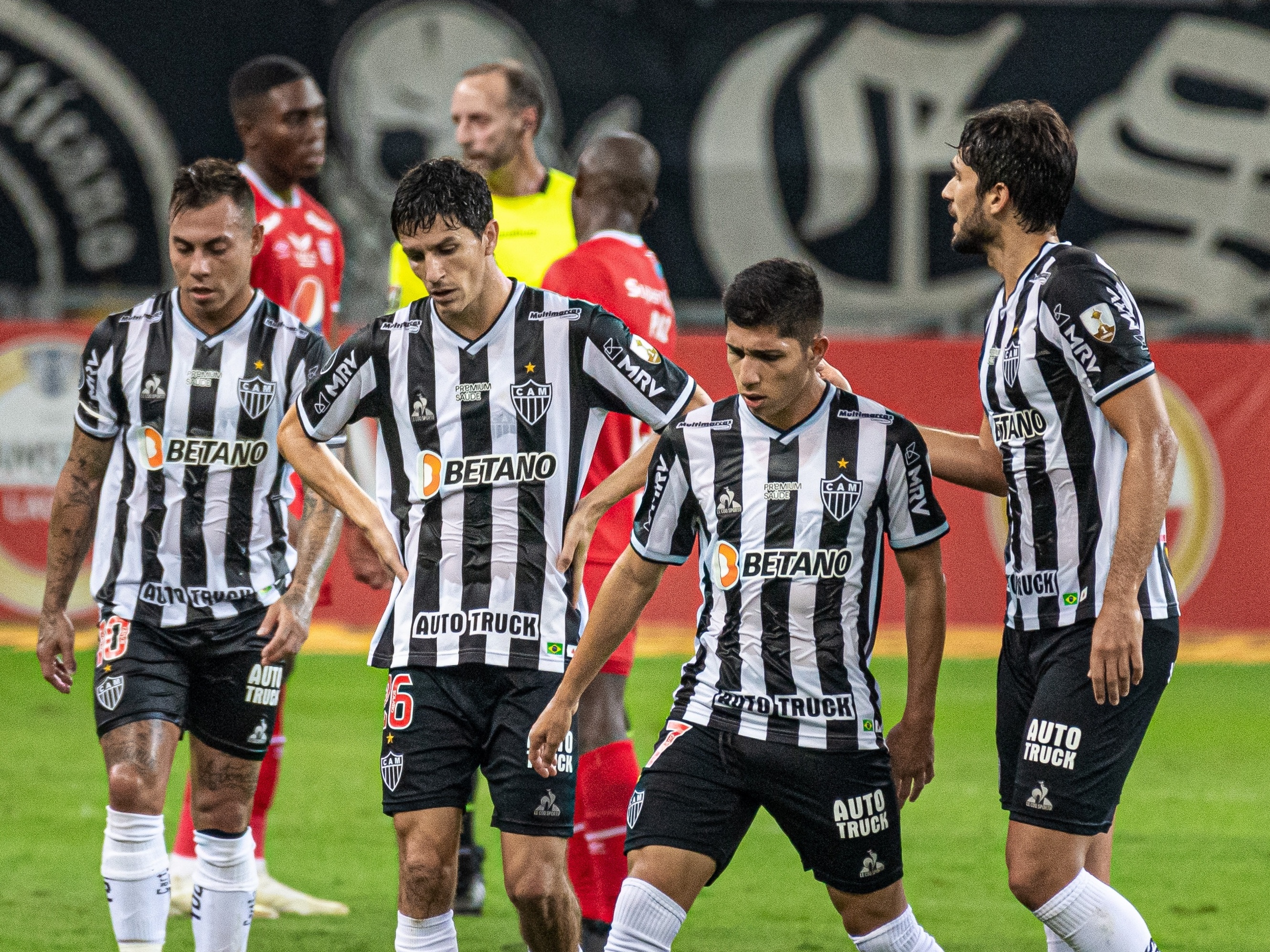 Cerro Porteño x Atlético-MG: veja escalações, desfalques e