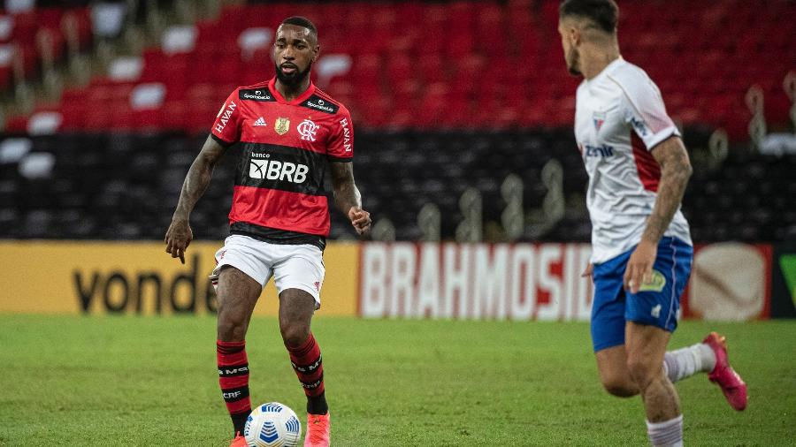 Gerson domina a bola em sua despedida pelo Flamengo - Marcelo Cortes/Flamengo