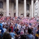 Aglomerados, ingleses se reúnem na Trafalgar Square, uma das praças mais famosas de Londres, antes da decisão da Eurocopa - Richard Baker / In Pictures via Getty Images