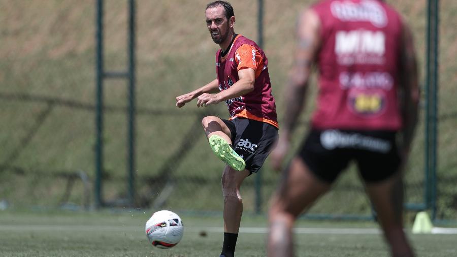 Diego Godín já tem uma semana de treinamentos na Cidade do Galo  - Pedro Souza/Atlético-MG