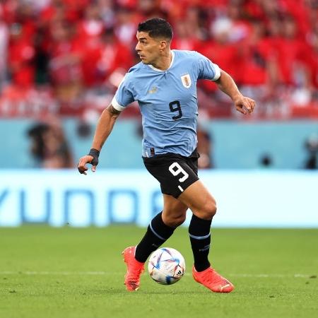 Luis Suárez em ação pelo Uruguai durante partida contra a Coreia do Sul na Copa do Mundo - Ryan Pierse/Getty Images