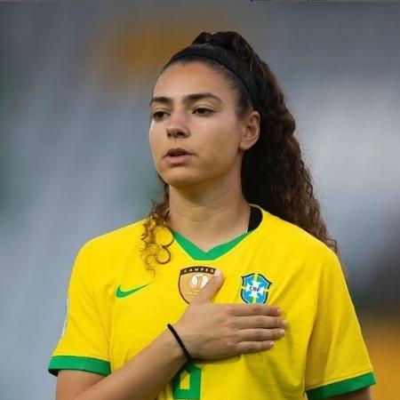 Angelina, meio-campista que substituirá Nycole na seleção brasileira, jogará sua primeira Copa do Mundo