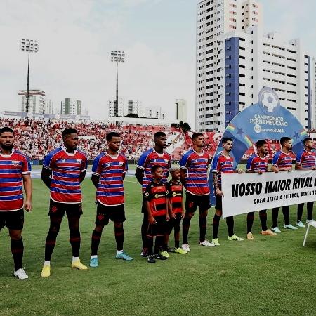 Jogadores do Sport entraram em campo com a camisa do Fortaleza