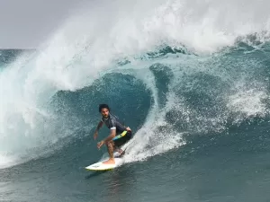 Olimpíadas 2024: onde assistir à estreia dos brasileiros no surfe no Taiti