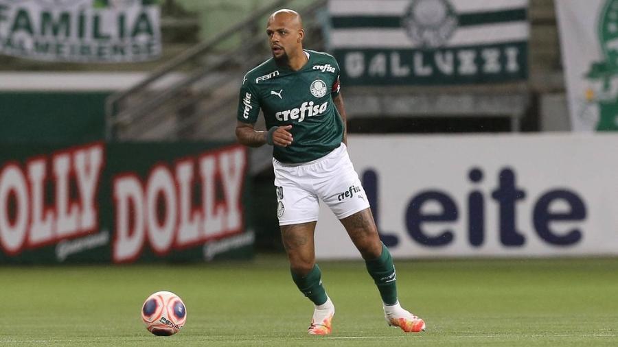 Felipe Melo em ação pelo Palmeiras contra o Santo André - Cesar Greco/Palmeiras