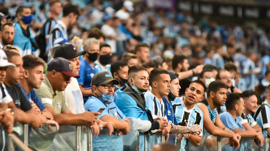 Cantos da torcida do Grêmio no Independência foi alvos de notícia de infração do Cruzeiro - RODRIGO ZIEBELL/FRAMEPHOTO/FRAMEPHOTO/ESTADÃO CONTEÚDO