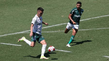 Após chegada de Atuesta, meio-campo do Palmeiras ganha em equilíbrio