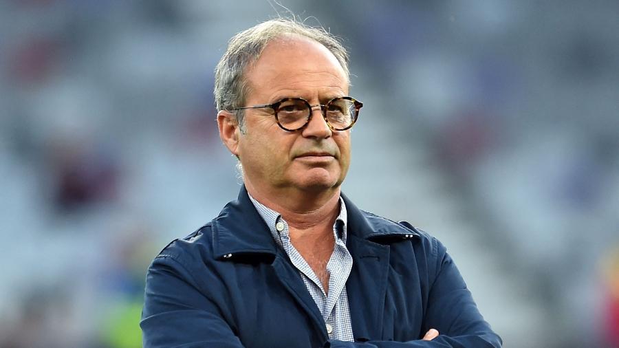 Luís Campos é apontado pelo jornal francês "Le Parisien" como o novo diretor esportivo do PSG, cargo ocupado anteriormente pelo brasileiro Leonardo - Remy Gabalda/AFP