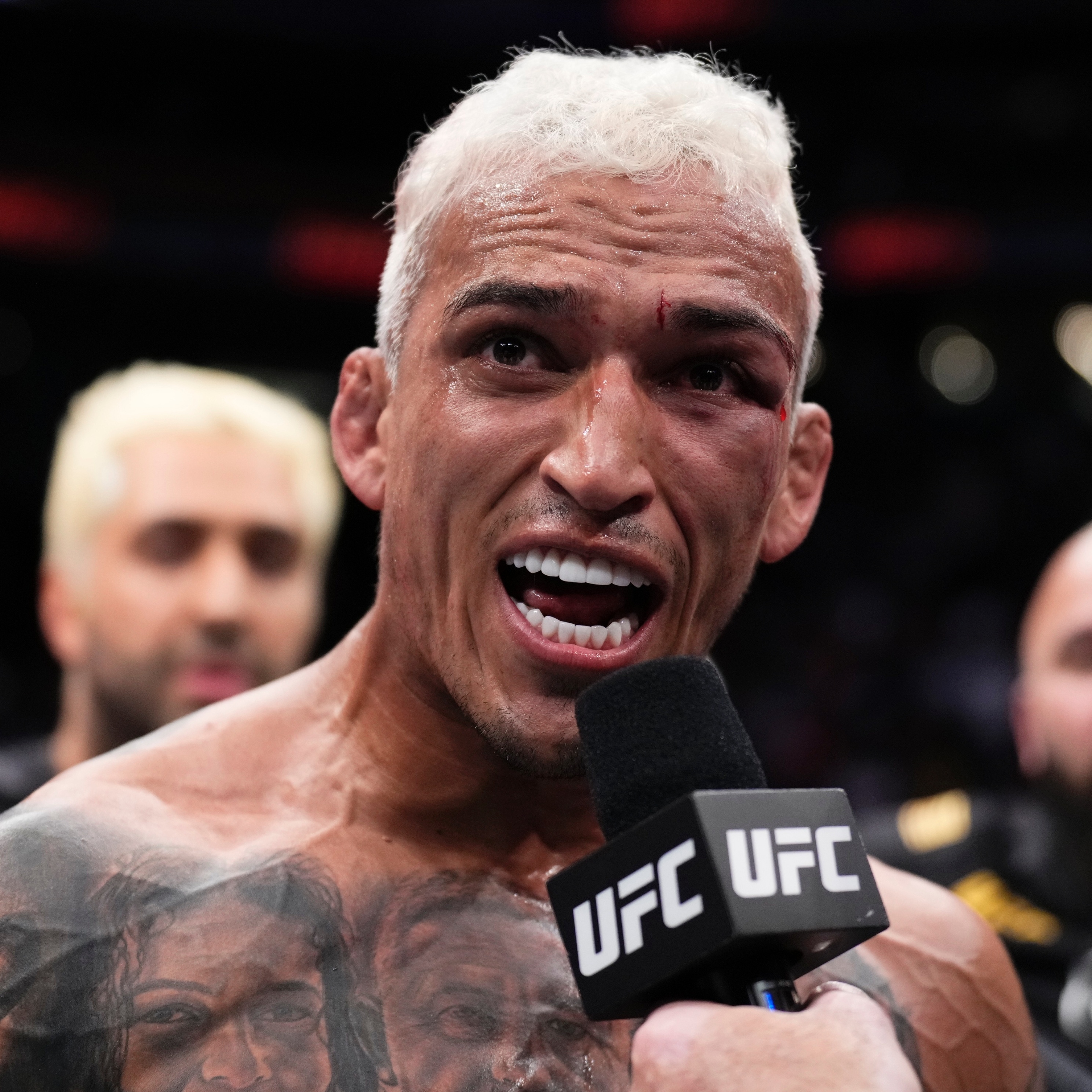 CHARLES DO BRONX FALA SOBRE PARCEIRO DE KHABIB E DIZ COMO QUER VENCER EM  ABU DHABI 