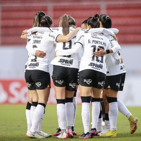 Jogadoras do Corinthians comemoram gol contra o Olimpia pela Libertadores feminina - Divulgação/Conmebol