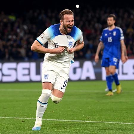Harry Kane, atacante da Inglaterra, comemora seu gol contra a Itália, pelas Eliminatórias da Euro 2024 - Michael Regan/Getty