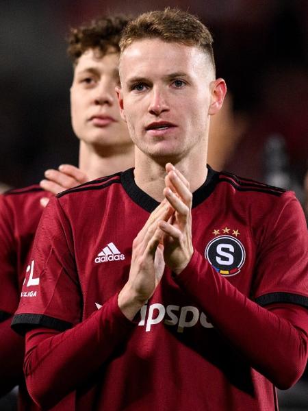 Jakub Jankto, jogador do Sparta Praga, revelou no mês passado ser homossexual - EPA/Vlastimil Vacek/Getty Images