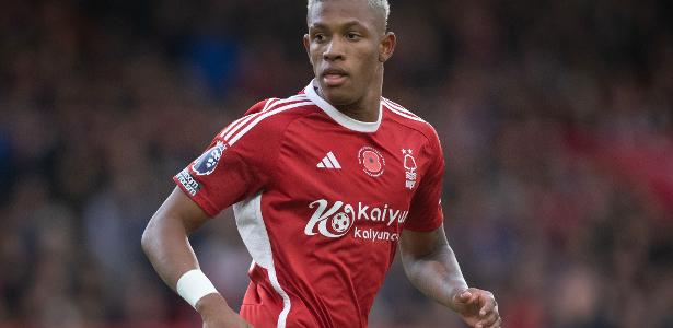 Milan analisa contratação de Danilo, ex-volante do Palmeiras.