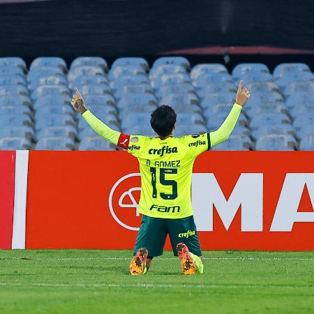Gustavo Gómez celebra seu gol pelo Palmeiras na partida contra o Liverpool-URU