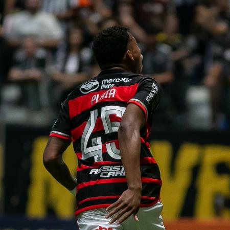 Plata comemora gol marcado pelo Flamengo contra o Atlético-MG na final da Copa do Brasil