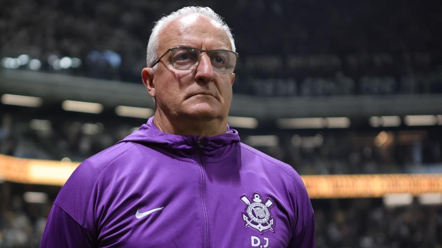 Dorival Júnior comanda o Corinthians - Gilson Lobo/AGIF