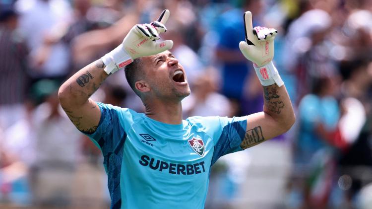 Fábio comemora gol marcado pelo Fluminense contra a Inter de Milão no Mundial Fábio comemora gol marcado pelo Fluminense contra a Inter de Milão no Mundial