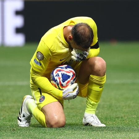 Donnarumma, do PSG, lamenta após lance que causou lesão de Musiala, do Bayern Donnarumma, do PSG, lamenta após lance que causou lesão de Musiala, do Bayern