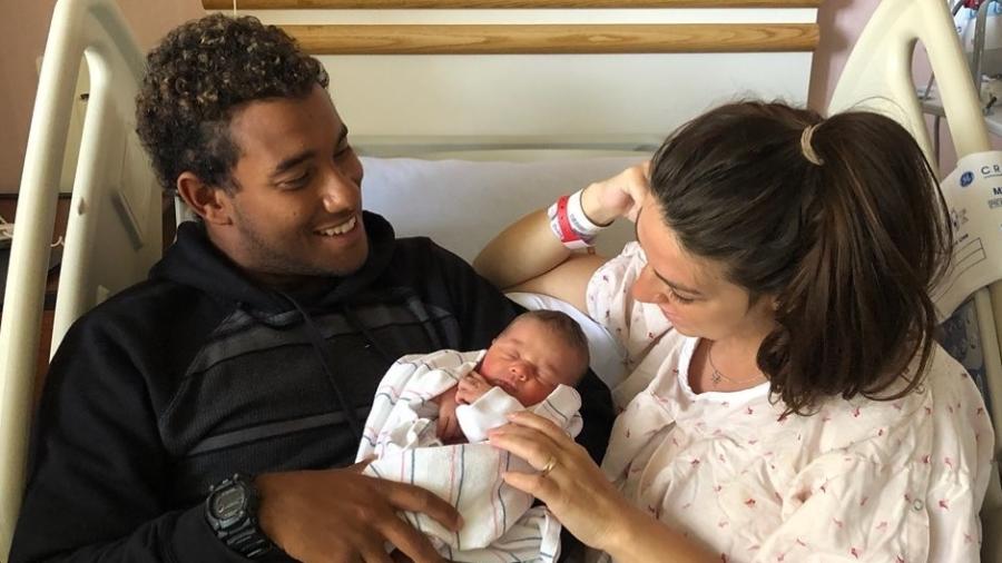 Wesley Santos e Mackenzie Dern com a filha, Moa - Reprodução/Instagram