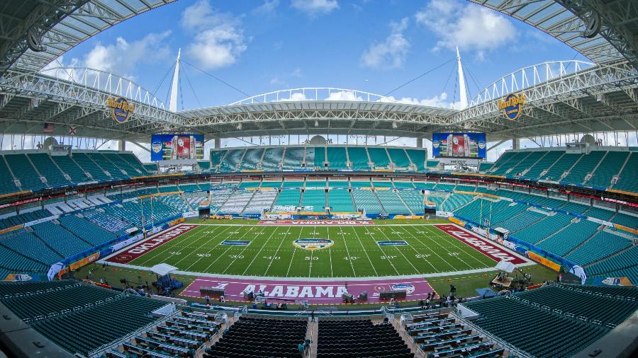 Hard Rock Stadium, em Miami, nos Estados Unidos; estádio virou drive-in - Joel Auerbach/Getty Images