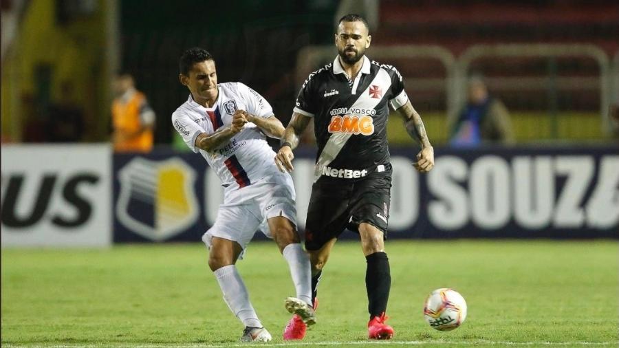 Vasco e Resende em disputa no estádio Raulino de Oliveira, em Volta Redonda (RJ) - Rafael Ribeiro / Vasco